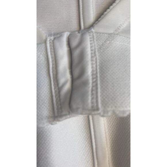 Dominique Strapless Backless Bra - Picture 8 of 9